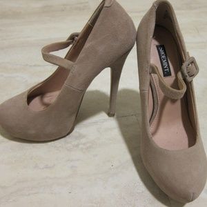 Shoemint Molly Heels Size 7